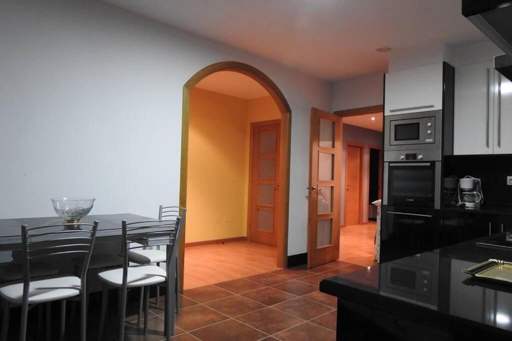 Apartamento De 4 Dormitorios En Camariñas Esterno foto
